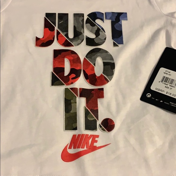 Nike shirt NWT - Picture 3 of 3